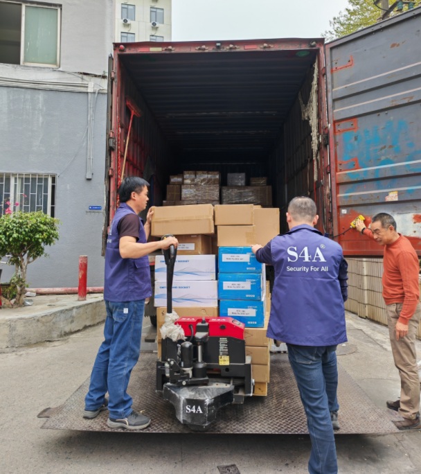 Como otimizar o desempenho do leitor RFID UHF S4A em ambientes com grande quantidade de metal?